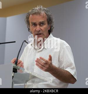 Le directeur du Centre de coordination des alertes sanitaires et des urgences, Fernando Simon, tient une conférence de presse au Ministère de la Santé pour informer sur la situation actuelle de Covid-19 sur 20 août 2020 à Madrid, Espagne. (Photo par Oscar Gonzalez/NurPhoto) Banque D'Images