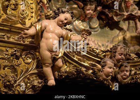 Retatable à l'intérieur de la cathédrale de Gérone (Catalogne, Espagne) ESP: Retablo al interior de la catedral de Gerona (Cataluña, España) Banque D'Images