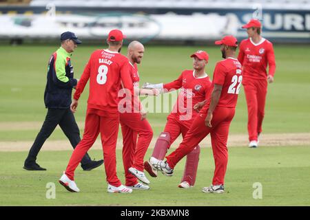 Le Lancashire célèbre un match de cricket lors du Blast Vitality T20 entre le club de cricket du comté de Durham et le Lancashire à Emirates Riverside, Chester le Street, au Royaume-Uni, sur 27 août 2020. (Photo de Mark Fletcher/MI News/NurPhoto) Banque D'Images