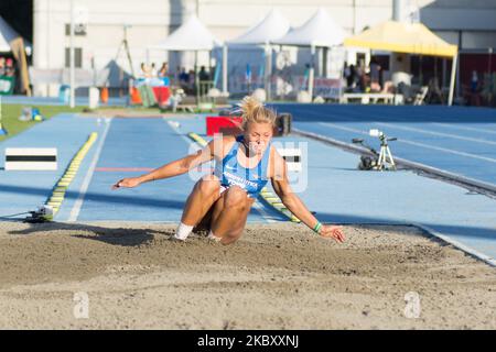 Dariya Derkach participe au Triple saut féminin lors des championnats nationaux d'athlétisme italiens au stade Colbachini sur 30 août 2020 à Padoue, en Italie. (Photo de Massimo Bertolini/NurPhoto) Banque D'Images