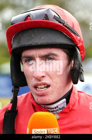 Jockey Jack Kennedy après avoir remporté l'épreuve WKD avec le cheval pied Piper pendant la première journée du Ladbrokes Festival of Racing à l'hippodrome Down Royal, Lisburn. Date de la photo: Vendredi 4 novembre 2022. Banque D'Images