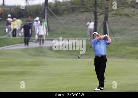 Tom Kite des États-Unis, 18th hall d'approche pendant le championnat PGA Tour Songdo IBD deuxième tour au club de golf Jack Nicklaus à Incheon, à l'ouest de Séoul, le 17 septembre 2011, Corée du Sud. (Photo de Seung-il Ryu/NurPhoto) Banque D'Images