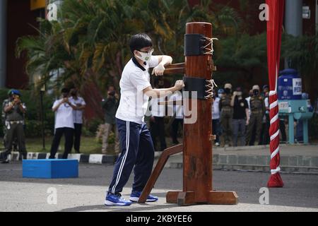 Représentation de Kungfu à l'événement million ball Movement pour commémorer la XXXVII Journée nationale des sports 2020 au stade Gelora Sriwijaya Jakabaring, à Palembang, en Indonésie, sur 9 septembre 2020. (Photo de Sigit Prasetya/NurPhoto) Banque D'Images