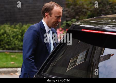 Le secrétaire d'État à la Santé et aux soins sociaux Matt Hancock quitte le 10 Downing Street à Londres, en Angleterre, sur 16 septembre 2020. (Photo de David Cliff/NurPhoto) Banque D'Images