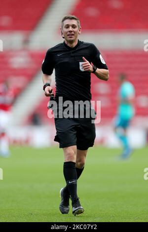 L'arbitre Matt Donohue lors du match du championnat Sky Bet entre Middlesbrough et Bournemouth au stade Riverside, Middlesbrough, Angleterre, sur 19 septembre 2020. (Photo de Mark Fletcher/MI News/NurPhoto) Banque D'Images