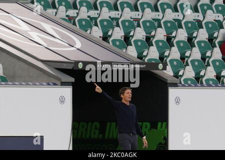 Oliver Glasner, entraîneur-chef de VfL Wolfsburg, regarde pendant le match de Bundesliga entre VfL Wolfsburg et Bayer 04 Leverkusen à l'arène Volkswagen sur 20 septembre 2020 à Wolfsburg, en Allemagne. (Photo de Peter Niedung/NurPhoto) Banque D'Images