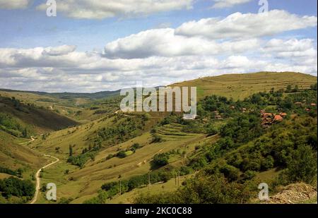 Paysage dans le comté de Hunedoara, Roumanie, environ 2001 Banque D'Images