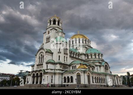 Vue générale sur la cathédrale Saint Aleksandar Nevski. Lundi, 28 septembre 2020, à Sofia, Bulgarie. (Photo par Artur Widak/NurPhoto) Banque D'Images