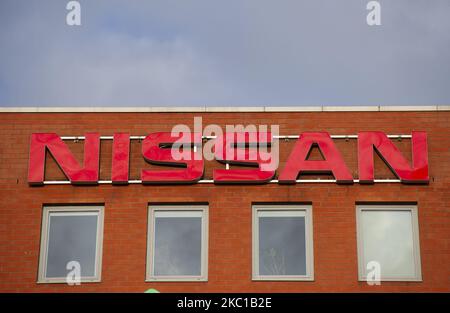 Le constructeur automobile international japonais Nissan signe est vu sur 7 octobre 2020 à Varsovie, Pologne. (Photo par Aleksander Kalka/NurPhoto) Banque D'Images