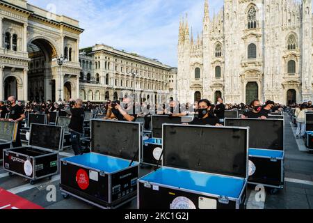 «Bauli sur la Piazza», protestation des travailleurs du divertissement demandant au gouvernement italien de nouvelles règles pour l'organisation d'événements qui rendent la durabilité économique et une table de travail pour discuter de l'avenir de l'industrie, Italie, sur 10 octobre 2020.(photo de Mairo Cinquetti/NurPhoto) Banque D'Images