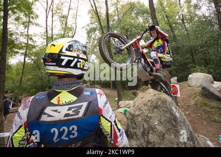 LAZZATE, ITALIE - 10 OCTOBRE 2020 : Sandre Haga, équipe TRRS, en action lors des Championnats du monde FIM Trial2 2020 à Lazzate, Italie, sur 11 octobre 2020. (Photo de Massimo Bertolini/NurPhoto) Banque D'Images