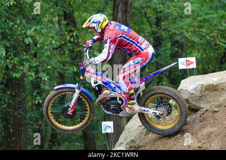 LAZZATE, ITALIE - 10 OCTOBRE 2020 : Toby Martin, équipe TRRS, en action lors des Championnats du monde FIM Trial2 2020 à Lazzate, Italie, on 11 octobre 2020. (Photo de Massimo Bertolini/NurPhoto) Banque D'Images