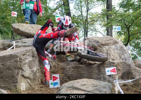 Championnat du monde FIM Trial125 ; Jack Dance, équipe gaz, en action pendant les Championnats du monde FIM Trial125 à Lazzate, Italie, on 11 octobre 2020 (photo de Massimo Bertolini/NurPhoto) Banque D'Images