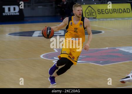 Vyacheslav Zaitcev, #8 de Khimki Moscou en action pendant le match de la saison régulière 2020/2021 de l'Euroligue J4 entre Baskonia Vitoria Gasteiz et Khimki Moscou à l'arène Fernando Buesa sur 16 octobre 2020 à Vitoria-Gasteiz, Espagne (photo de Frank Lovicario/NurPhoto) Banque D'Images