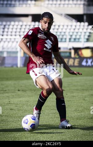 Le défenseur de Turin Ricardo Rodriguez (13) en action pendant la série Un match de football n.4 TORINO - CAGLIARI sur 18 octobre 2020 au Stadio Olimpico Grande Torino à Turin, Piémont, Italie. Résultat final: Torino-Cagliari 2-3. (Photo de Matteo Bottanelli/NurPhoto) Banque D'Images