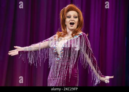 Alaska pendant la présentation de la Ultima Tourne (dernière Tourne) au Théâtre Calderon de Madrid, Espagne, le 21,2020 octobre. (Photo par Oscar Gonzalez/NurPhoto) Banque D'Images