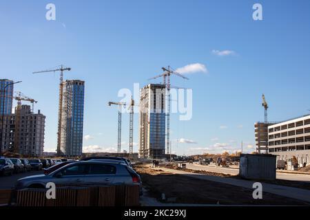 Bélarus, Minsk - 20 octobre 2022 : chantier de construction de minsk, gros plan sur le monde Banque D'Images
