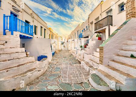 Castro est une colonie médiévale à Chora, dans l'île de Folegandros, dans les Cyclades, en Grèce Banque D'Images