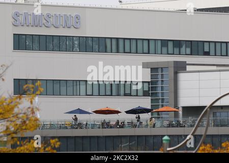 Une vue de l'usine de smartphones électroniques Samsung à Gumi, Corée du Sud sur 29 octobre 2020. Samsung Electronics Co. A repris pour la première fois en deux ans la première place sur le marché indien des smartphones, un rapport a montré jeudi, alors que le géant sud-coréen des technologies a bénéficié du sentiment anti-chinois et du marketing agressif dans ce pays. (Photo de Seung-il Ryu/NurPhoto) Banque D'Images