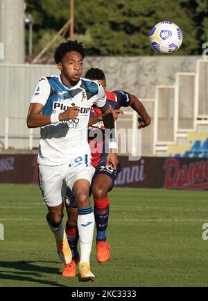 Johan Mojica d'Atalanta BC pendant la série Un match entre le FC Crotone et Atalanta sur le stade 31 octobre 2020 'Ezio Scida' à Crotone, Italie (photo de Gabriele Maricchiolo/NurPhoto) Banque D'Images