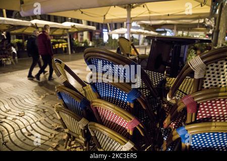 Les bars et restaurants de Barcelone continuent de fermer pendant la crise du Covid-19/coronavirus. Barcelone, Catalogne, Espagne, sur 6 novembre 2020. (Photo par Albert Llop/NurPhoto) Banque D'Images