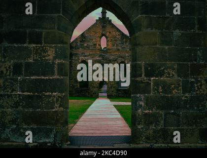 Les arches de l'église pénitentiaire de Port Arthur, en Australie Banque D'Images