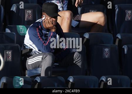 Vinicius Junior du Real Madrid assis sur le banc pendant le match de la Liga Santader entre Villarreal CF et Real Madrid à l'Estadio de la Ceramica sur 21 novembre 2020 à Villareal, Espagne. (Photo de Jose Breton/Pics action/NurPhoto) Banque D'Images