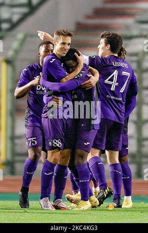 Chris Lokesa de RSCA futures célèbre après avoir obtenu son score lors d'un match de football entre RSCA futures (U23) et SL16 (Standard U23), le vendredi 04 novembre 2022 à Bruxelles, le 12 e jour de la 2022-2023 « Challenger Pro League », 1B deuxième division du championnat belge. BELGA PHOTO BRUNO FAHY Banque D'Images