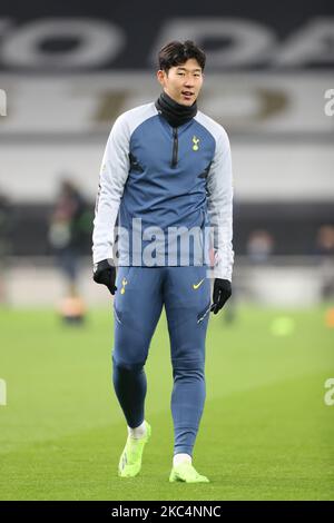 Tottenham Forward Heung-min son se réchauffe lors du match de l'UEFA Europa League Group J entre Tottenham Hotspur et PFC Ludogorets Razgrad au Tottenham Hotspur Stadium, Londres, le jeudi 26th novembre 2020. (Photo de Jon Bromley/MI News/NurPhoto) Banque D'Images