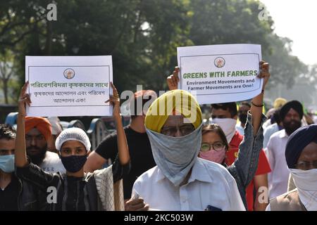 La communauté sikh de Kolkata a organisé une marche de protestation contre le gouvernement central lors d'une marche de protestation des agriculteurs à Delhi, à Kolkata, en Inde, sur 29 novembre 2020. (Photo de Sukhomoy Sen/NurPhoto) Banque D'Images