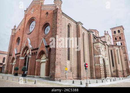 La belle cathédrale d'Asti dans le Piémont Banque D'Images