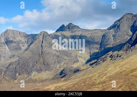 Coire na Creiche et la crête de Cuillin de Glen fragile, île de Skye, Écosse, Royaume-Uni. Banque D'Images