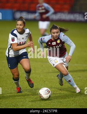 L-R Hannah Godfrey de Tottenham Hotspur Women et Jodie Hutton d'Aston Villa Ladies FC pendant Barclays FA Women's Super League entre Tottenham Hotspur et Aston Villa Women au stade de Hive , Edgware, Royaume-Uni le 13th décembre 2020 (photo par action Foto Sport/NurPhoto) Banque D'Images