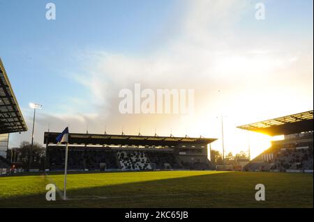 Vue générale à l'intérieur du stade communautaire Weston Homes lors du match Sky Bet League 2 entre Colchester United et Morecambe au Weston Homes Community Stadium, à Colchester, le samedi 19th décembre 2020. (Photo de Ben Pooley/MI News/NurPhoto) Banque D'Images