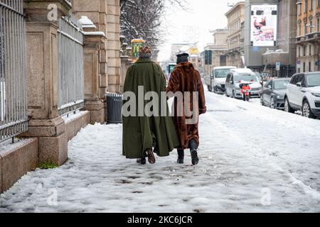 Une vue générale du Corso Venezia recouvert de neige lors d'une grosse chute de neige sur 28 décembre 2020 à Milan, Italie (photo d'Alessandro Bremec/NurPhoto) Banque D'Images