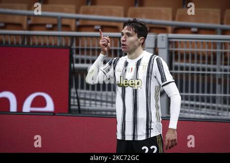 Juventus milieu de terrain Federico Chiesa (22) célèbre après avoir marquant son but du faire 0-1 pendant la Serie Un match de football n.16 MILAN - JUVENTUS sur 06 janvier 2021 au Stadio Giuseppe Meazza à Milan, Lombardie, Italie. Résultat final: Milan-Juventus 1-3. (Photo de Matteo Bottanelli/NurPhoto) Banque D'Images