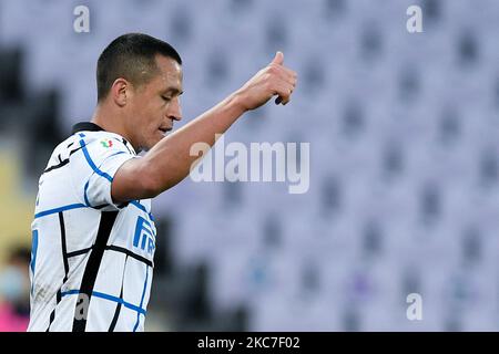 Alexis Sanchez du FC Internazionale gestes pendant le match de Coppa Italia entre ACF Fiorentina et FC Internazionale au Stadio Artemio Franchi, Florence, Italie, le 13 janvier 2021. (Photo de Giuseppe Maffia/NurPhoto) Banque D'Images