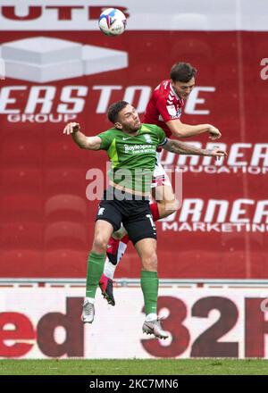 Le 16th janvier 2021, la DAEL Fry de Middlesbrough remet le ballon sous un défi lancé par Harlee Dean de Birmingham City lors du match de championnat Sky Bet entre Middlesbrough et Birmingham City au stade Riverside, à Middlesbrough, en Angleterre. (Photo de Trevor Wilkinson/MI News/NurPhoto) Banque D'Images