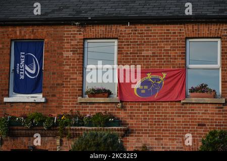 Leinster Rugby et Munster Rugby flags vus dans le centre-ville de Dublin pendant le niveau 5 Covid-19 LockDown. Le samedi 23 janvier 2021, à Dublin, Irlande. (Photo par Artur Widak/NurPhoto) Banque D'Images