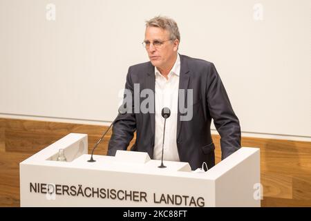 Stefan Wenzel (Alliance 90 / les GreensSpeaks) prend la parole lors de la première session ordinaire du Parlement de Basse-Saxe en 2021, le 27 janvier 2021 à Hanovre. (Photo de Peter Niedung/NurPhoto) Banque D'Images