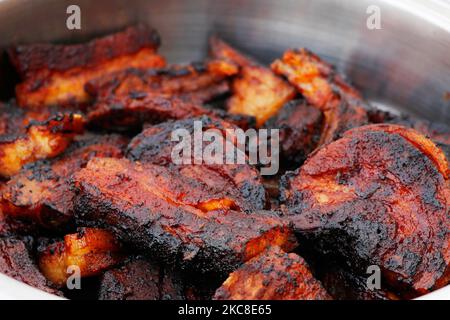 poitrine de porc char siu, poitrine de porc marinée aux épices de style chinois Banque D'Images