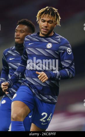 Le Reece James de Chelsea lors de l'échauffement avant le match lors de la Premiership entre Tottenham Hotspur et Chelsea au Tottenham Hotspur Stadium , Londres, Royaume-Uni, le 04th février 2021 (photo par action Foto Sport/NurPhoto) Banque D'Images