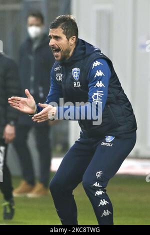 L'entraîneur-chef Alessio Dionisi de Empoli FC gestes pendant le match de la série B entre AC Monza et Empoli FC au Stadio Brianteo sur 06 février 2021 à Monza, en Italie. (Photo de Giuseppe Cottini/NurPhoto) Banque D'Images