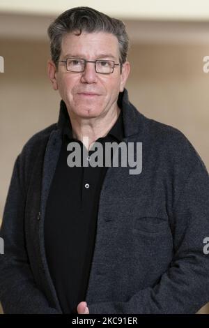 Le directeur de l'opéra canadien Robert Carsen pose lors de la présentation de l'opéra SIEGFRIED, DE RICHARD WAGNER au teatyro Real de Madrid. 9 février 2021 Espagne (photo par Oscar Gonzalez/NurPhoto) Banque D'Images