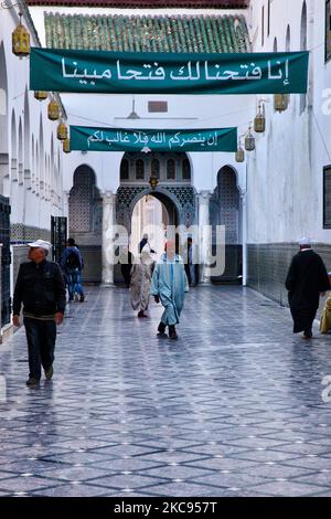 Entrée à la mosquée et au complexe mausolée de Moulay Idris I dans la ville de Moulay Idriss (Moulay Idriss Zerhoun) au Maroc, en Afrique. La ville sainte de Moulay Idriss était l'endroit où Moulay Idriss je suis arrivé en 789, apportant avec lui la religion de l'Islam, et de commencer une nouvelle dynastie. Idris I (connu sous le nom de Moulay Idris) était un descendant du prophète Mahomet qui s'est enfui du territoire contrôlé par Abbasside après la bataille de Fakh parce qu'il avait soutenu les rebelles pro-chiites battus. (Photo de Creative Touch Imaging Ltd./NurPhoto) Banque D'Images