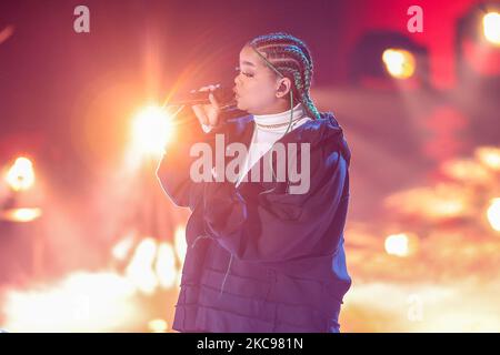 Berlin, Allemagne. 05th novembre 2022. Zoe Wees se produit à la fin du spectacle de casting "The Voice of Germany" au Studio Adlershof. Crédit : Gerald Matzka/dpa/Alay Live News Banque D'Images