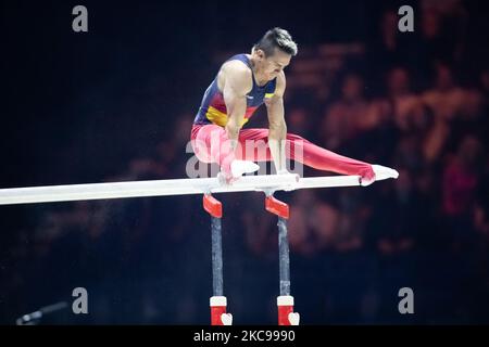 Liverpool, Royaume-Uni. 04th novembre 2022. Liverpool, Angleterre, 4 novembre 2022 Jossimar Orlando Calvo Moreno (col) participe aux compétitions des barres parallèles lors de la finale masculine de gymnastique aux Championnats du monde DE GYMNASTIQUE DE LA FIG à la M&S Bank Arena de Liverpool, Angleterre Dan O' Connor (Dan O' Connor/SPP) Credit: SPP Sport Press photo. /Alamy Live News Banque D'Images