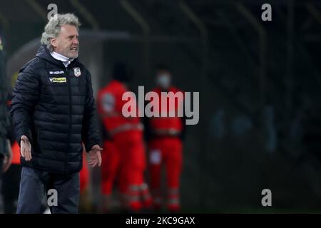 Entraîneur en chef Luciano Foschi de Carpi FC pendant le match série C entre Carpi et Sudtirol au Stadio Sandro Cabassi sur 17 février 2021 à Carpi, Italie. (Photo par Emmanuele Ciancaglini/NurPhoto) Banque D'Images