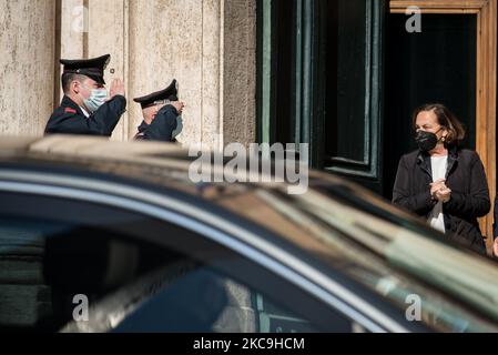 .La ministre de l'intérieur Luciana Lamorgese à la Chambre des députés pour le vote de confiance sur le nouveau gouvernement Draghi à Rome, Italie, le 18 février 2021. (Photo par Andrea Ronchini/NurPhoto) Banque D'Images