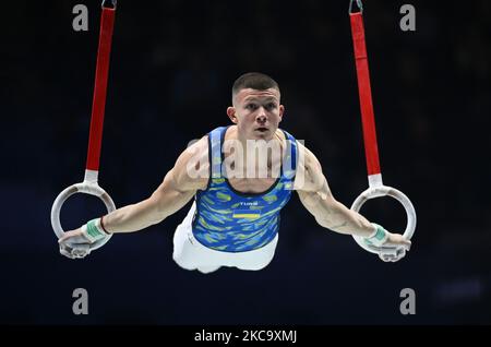 Liverpool, Royaume-Uni. 04th novembre 2022. Gymnastique: Championnat du monde, tout autour, hommes, à M&S Bank Arena. Illia Kovtun d'Ukraine se produit sur les anneaux. Credit: Marijan Murat/dpa/Alamy Live News Banque D'Images